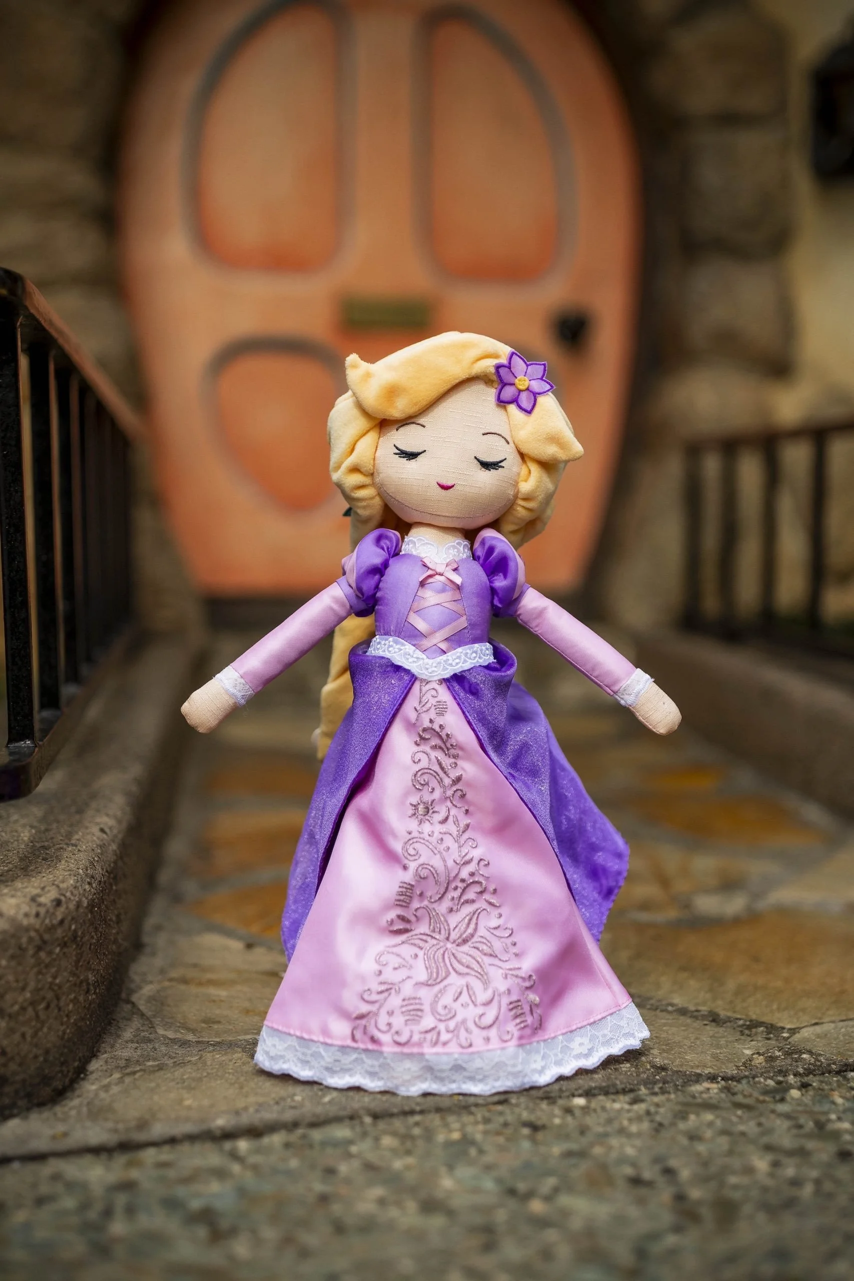 Disney store15周年LimitedEdition New Tangled 15th Anniversary Collection on Disney Store — EXTRA